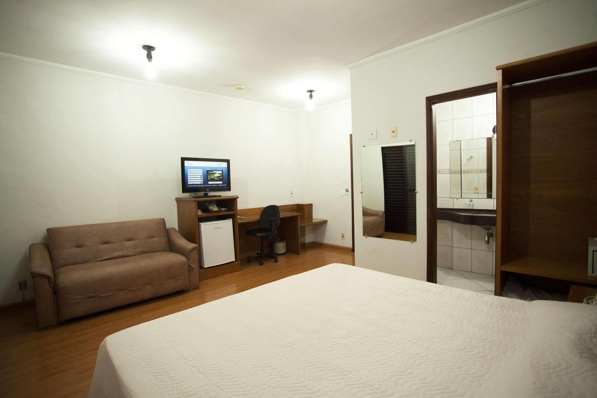 Indaia Hotel Residence Сан-Карлус Экстерьер фото